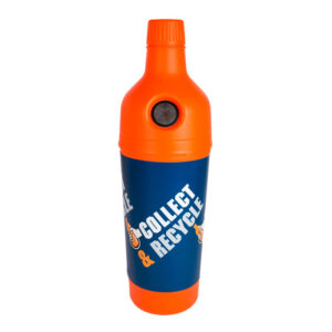 PETman-afval-inzamelen-plastic-flesjes-flessen-oranje