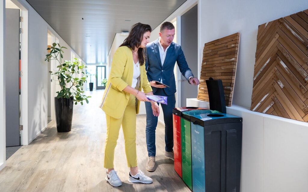 Circulaire adviesdiensten contact opnemen